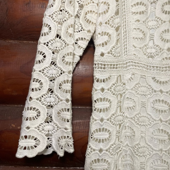 Ivy & Oak White Crochet Lace Long Sleeve Maxi Dress w/ Slip - Picture 3 of 6